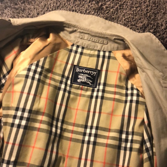 Burberry trench coat - Picture 5 of 7